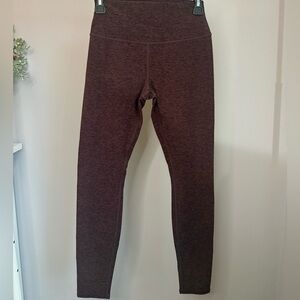 Barely Worn - High-Waist Alosoft Highlight Legging in Cherry Cola Heather Size M